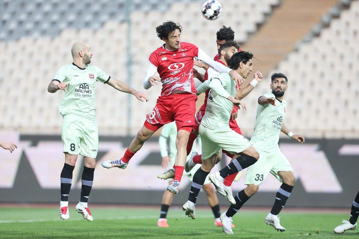 ۲ فصل بدون تماشاگر!