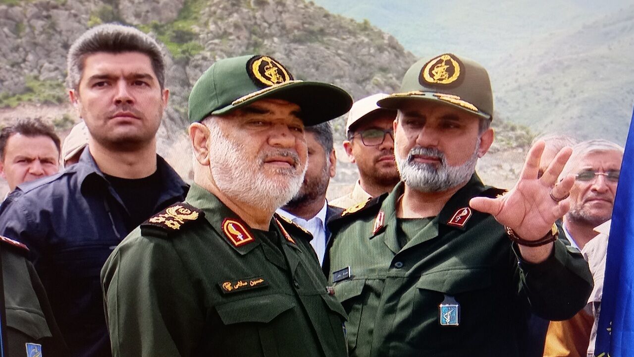 تاکید فرمانده سپاه بر تسریع در طرح تعریض جاده جلفا به کلاله