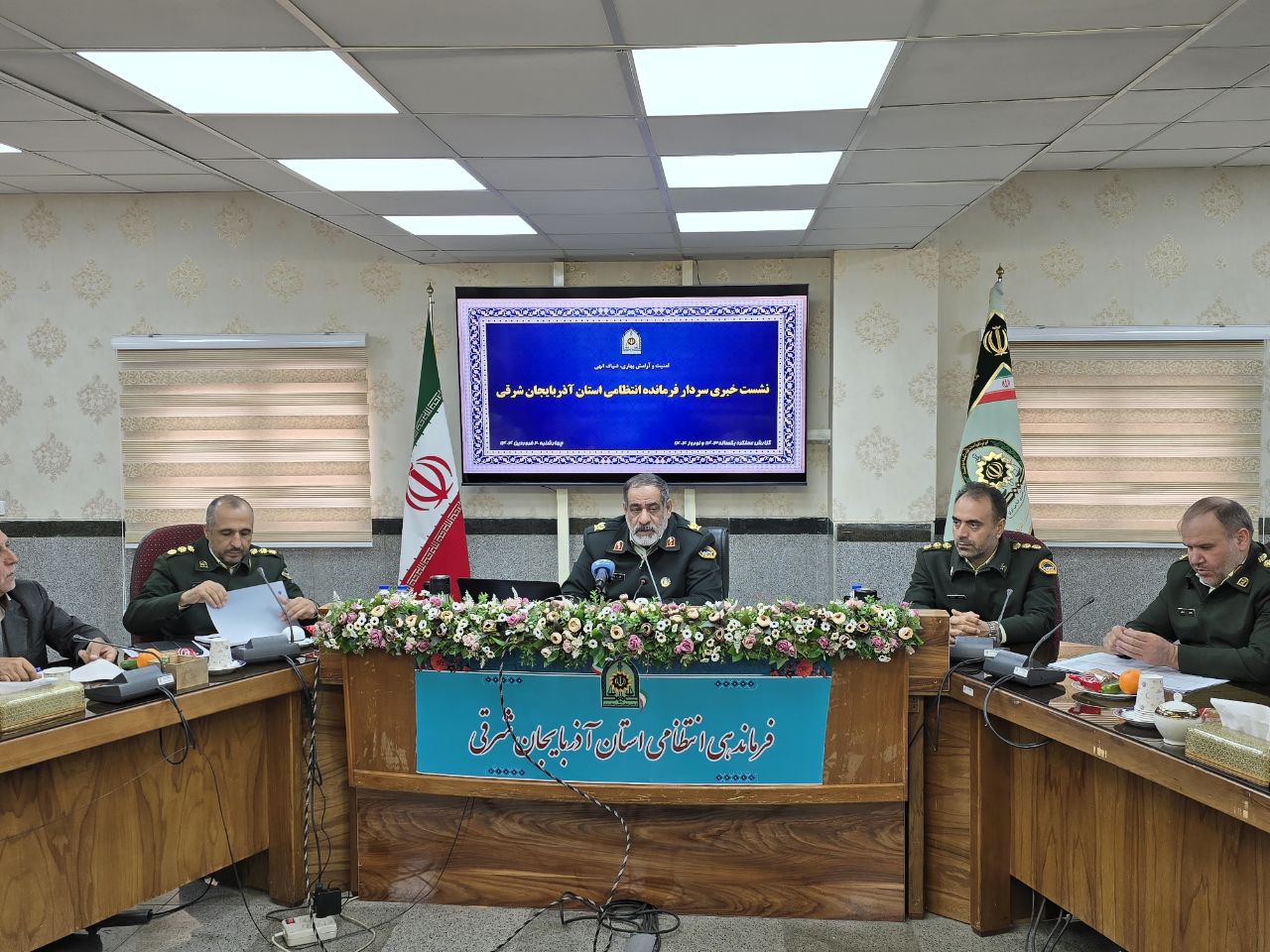 امنیت مردم خط قرمز پلیس است/ با اراذل و اوباش قاطعانه برخورد می‌کنیم