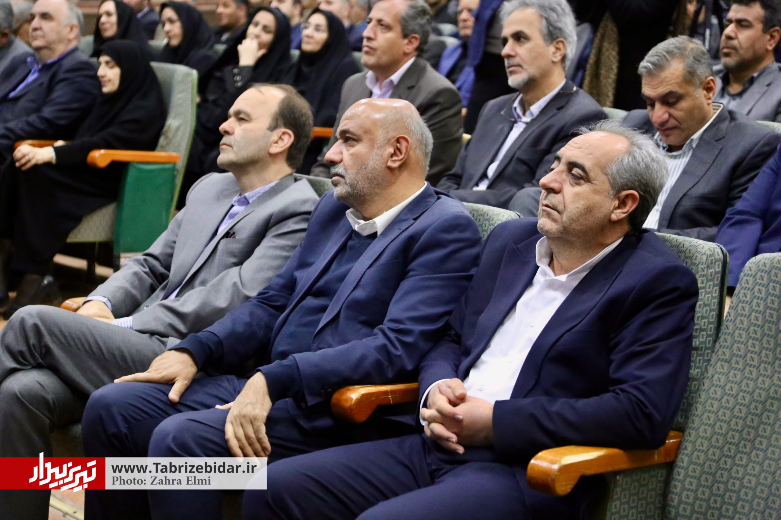 اوقات تلخی بین استاندار و نماینده سراب / علت تاخیر وزیر کار چه بود؟