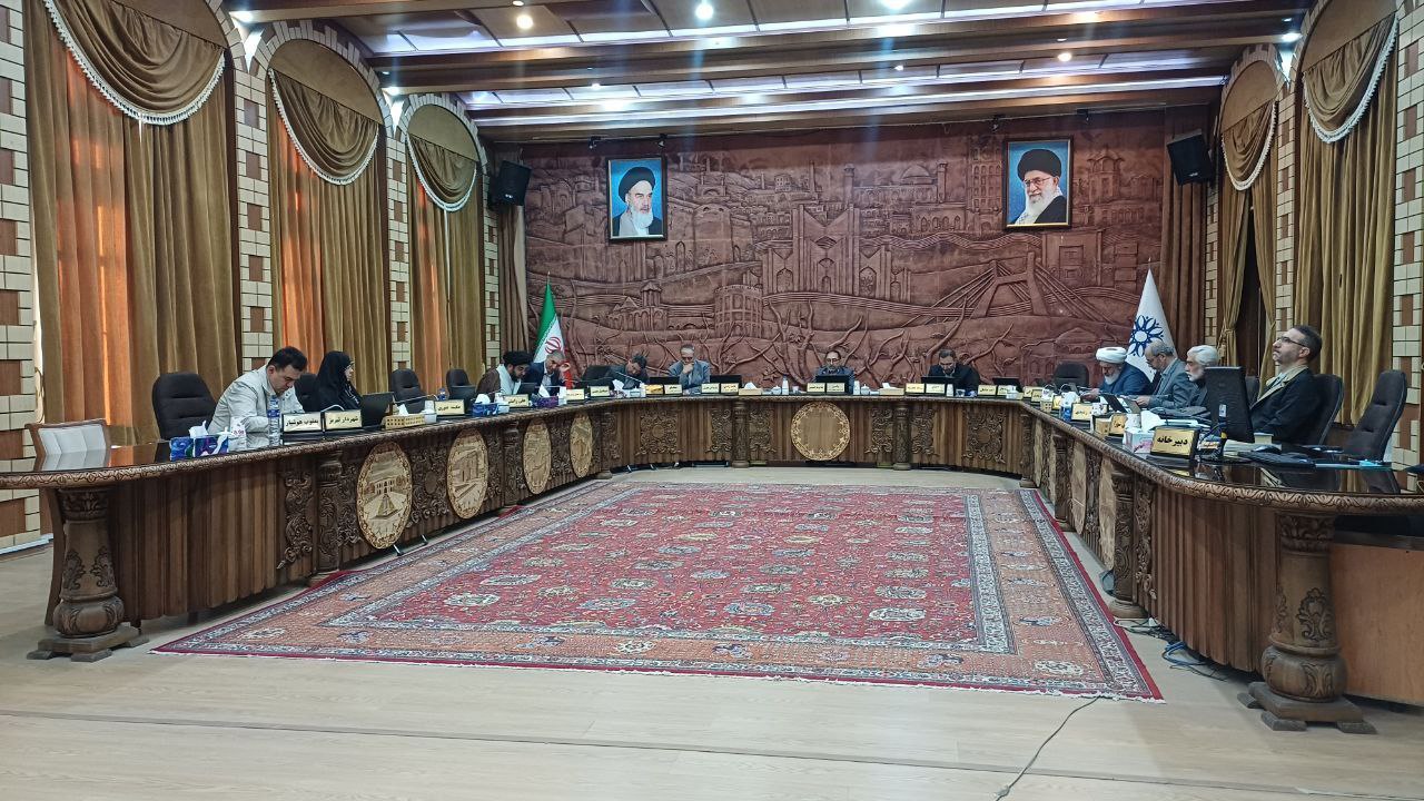 آرای برابر و یک غایب؛ اخطار به شهردار منتفی شد