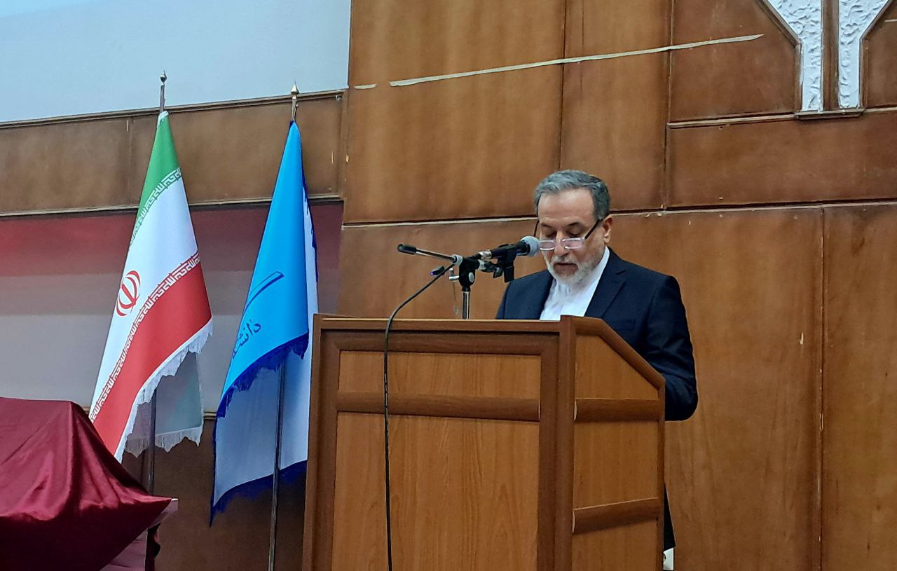 قدرت دفاعی، پایه هر دیپلماسی است / توانمندی موشکی برای ما عزت آفرید