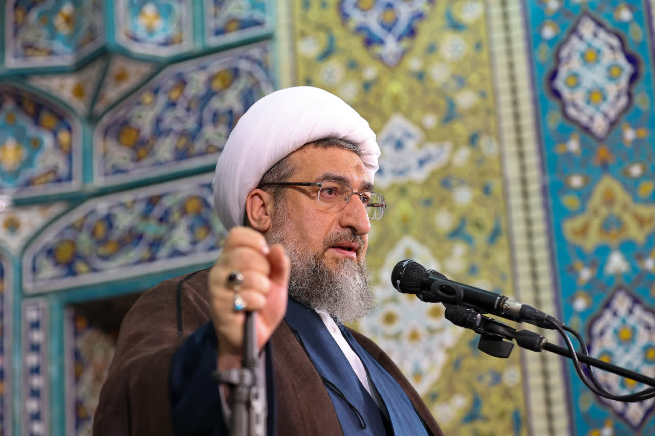 ترامپ مُرکب توافق خشک نشده شعله جنگ روشن می‌کند