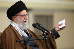 ملت ایران هرگز زیر بار تحمیل نخواهد رفت/ موفقیت‌های ورزشی اخیر در تاریخ ورزشمان بی‌سابقه بود