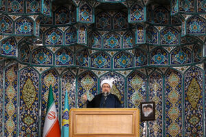 برگزاری جشن‌های غربی در مدارس متوقف شود