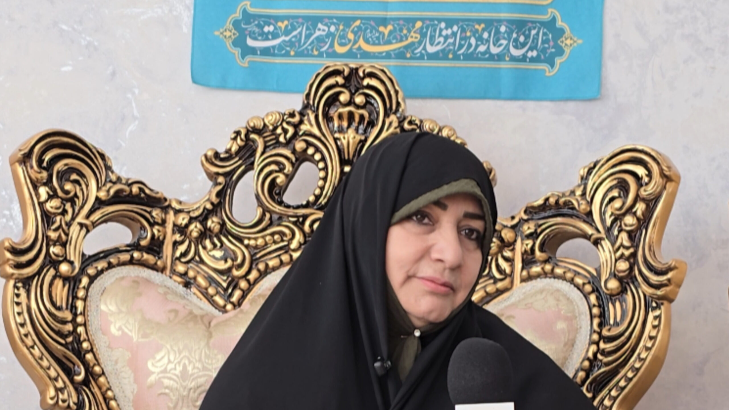 مادری که عشق به کودکان را در فعالیت‌های اجتماعی خود جاری کرده