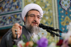 دروغ مسئولان اعتماد مردم را تهدید می‌کند