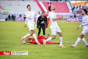 مساوی سرد در تبریز یخ زده