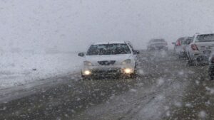 تردد در جاده های آذربایجان‌شرقی با زنجیر چرخ ممکن است