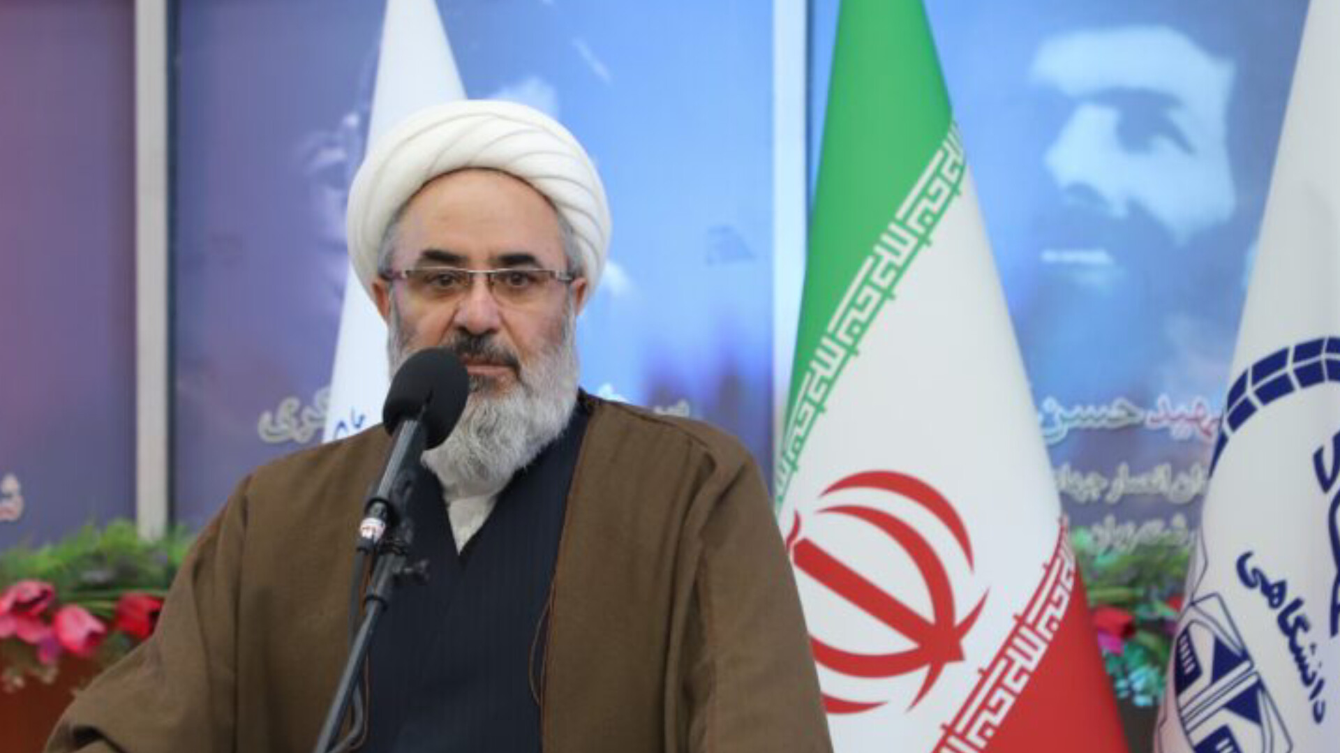 آمریکا از جانب مردم ایران و جمهوری اسلامی آسیب دیده