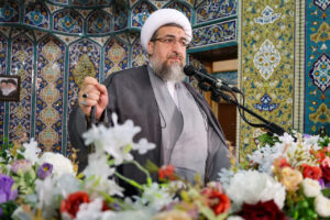 دشمن با دروغ‌پردازی مردم ایران را می‌ترساند