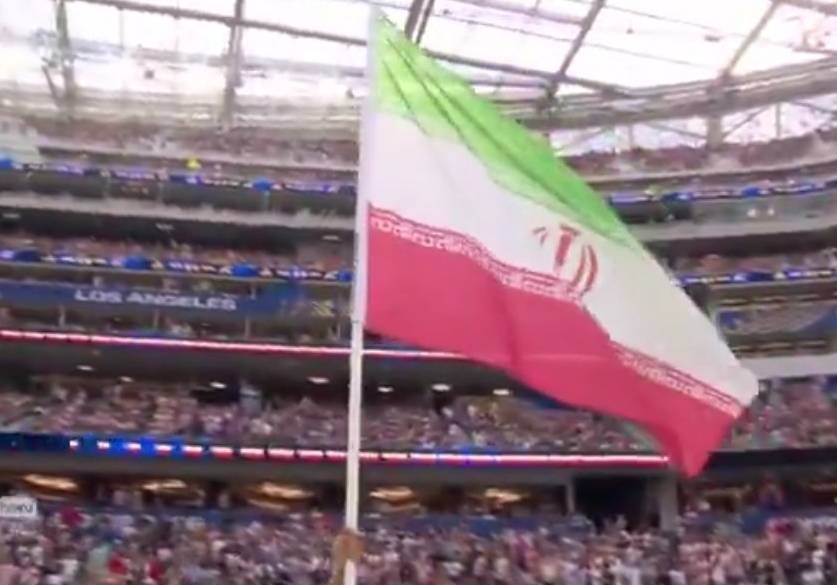 نمی تونی حذف کنی! / قاب جهانی از اهتزاز پرچم ایران