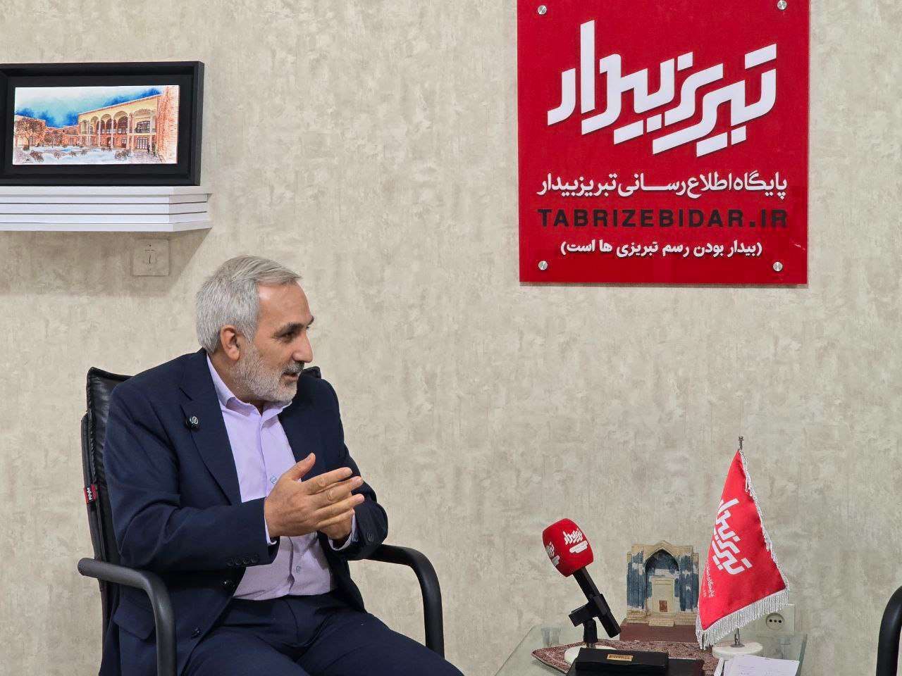 مطالبه نیروهای شرکتی را به «پرداخت مستقیم حقوق» تقلیل ندهید
