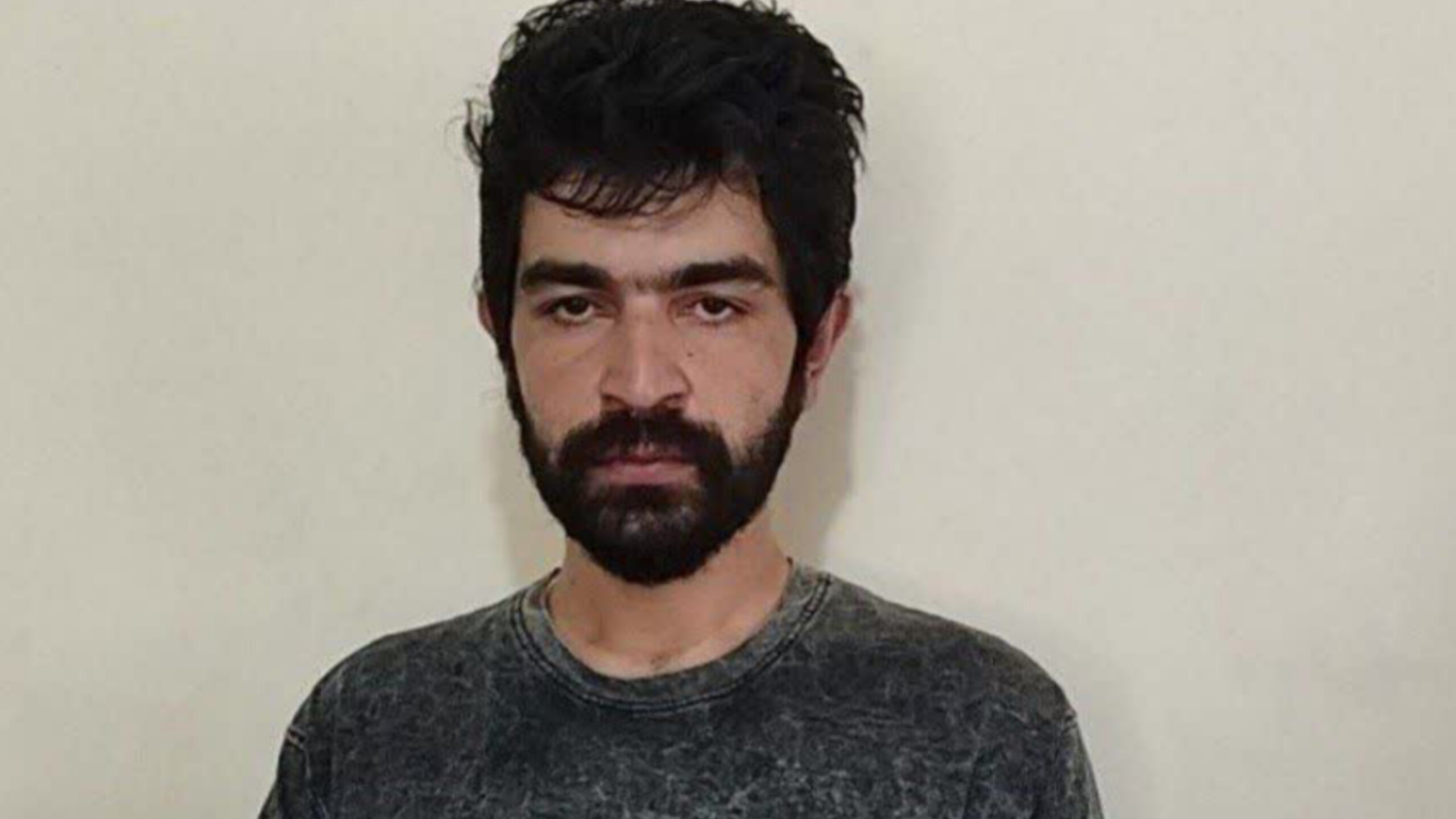 شاکيان اين سارق به پليس آگاهی آذربايجان شرقی مراجعه کنند