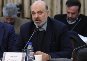 دانشجویان منتظر پاسخ منادی