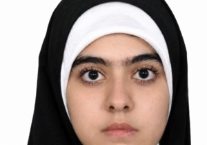 حفظ کل قرآن در کنار برنامه های تحصیلی / این موفقیت تقدیم به رهبر شهید/ در کلاس‌های آموزشی شرکت نکرده بودم