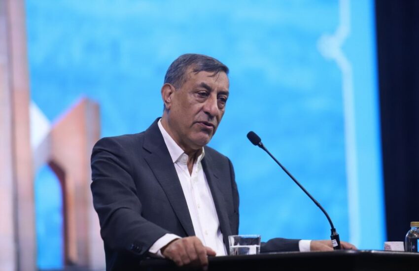 دوگانه جنگ و مذاکره، درست نیست