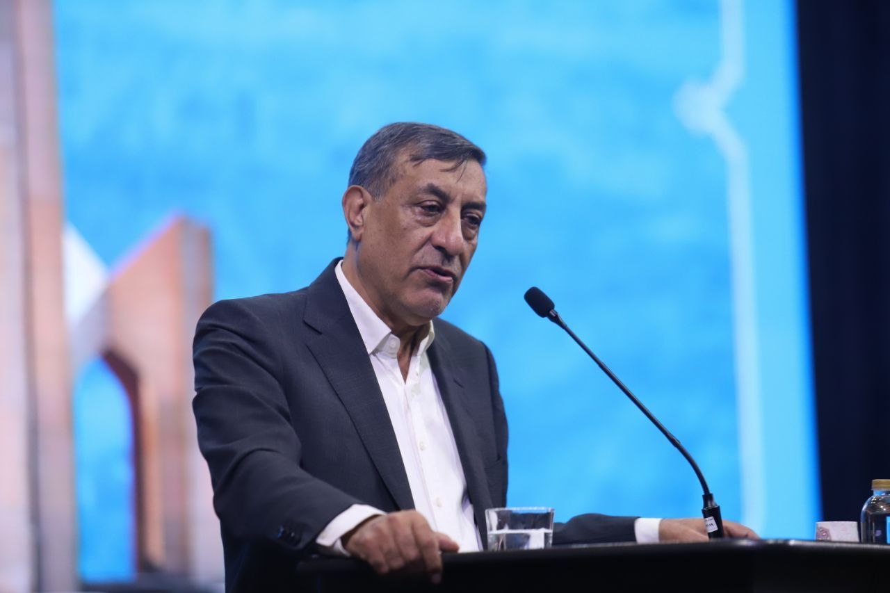 دوگانه جنگ و مذاکره، درست نیست